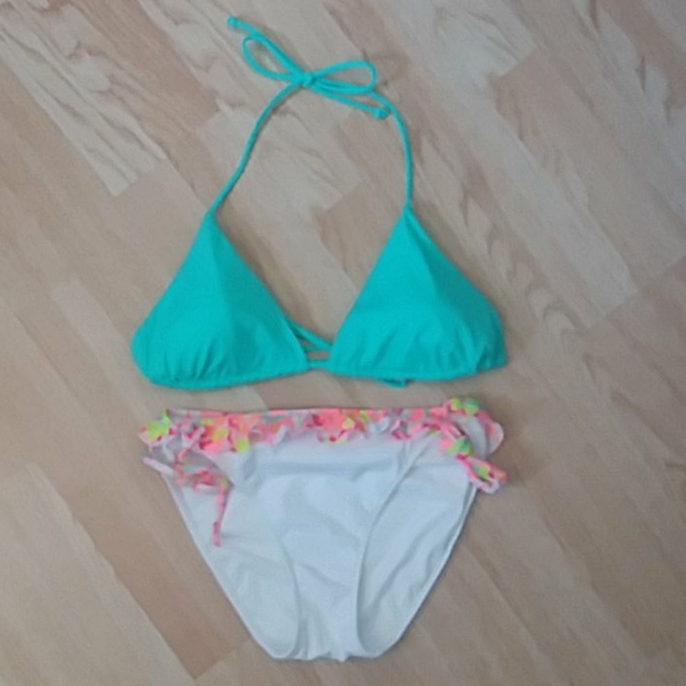 NWOT Victoria Secret bikini